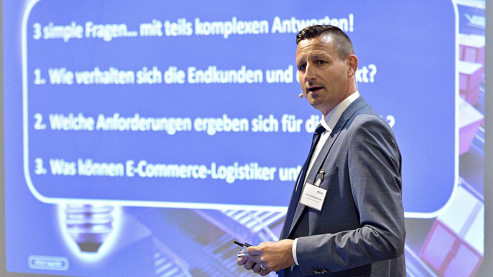 whatcitieswant-Handelslogistik-Experte-Service-ist-das-neue-Produkt-c-Dierk-Kruse-Fotografie